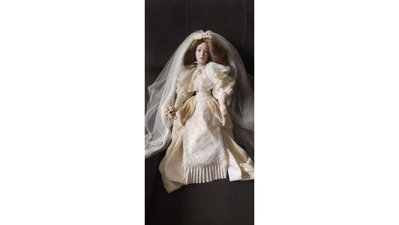 Muñeca de porcelana la novia