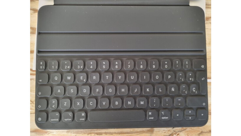 smart-keyboard-folio-ipad-pro-11-big-3
